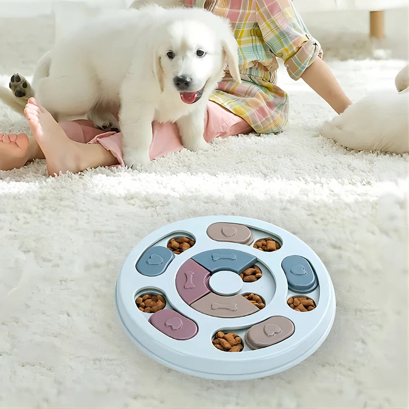 SMARTPLAY™ INTERACTIVE PET FEEDER